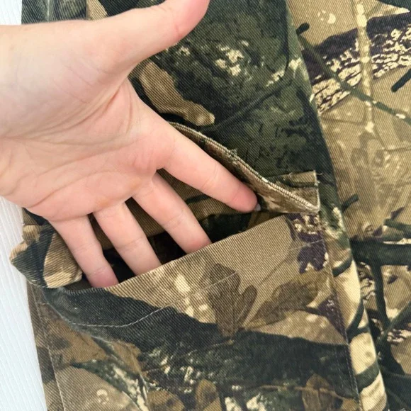 NWT PrettyLittleThing Camo Print Denim Cargo Shorts 16 Jorts Baggy Y2K Plus Size - Picture 3 of 12